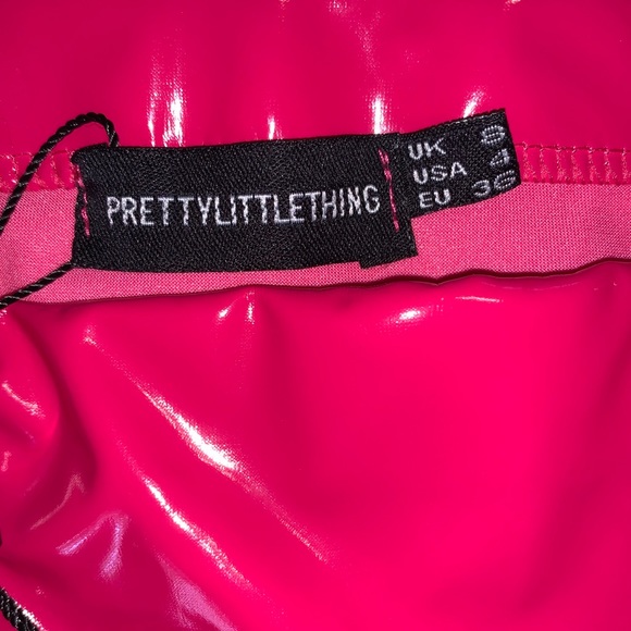 HOT PINK PRETTYLITTLETHING MINI VINYL SKIRT - Picture 1 of 3